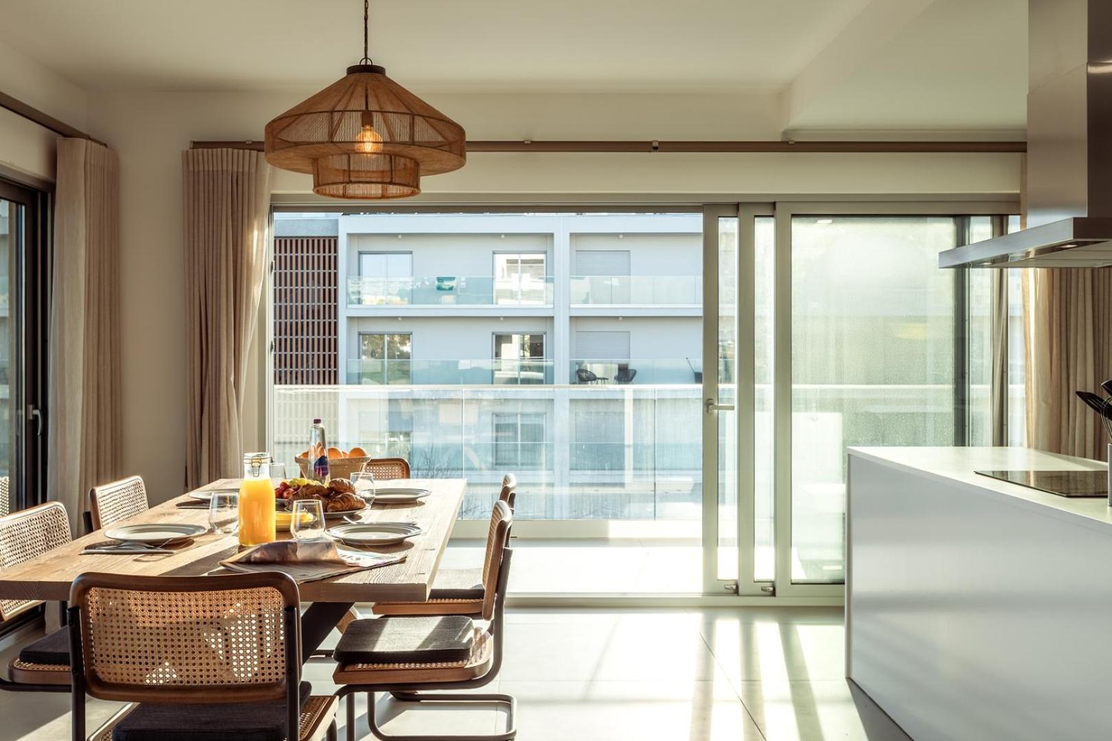 The Escape - Poolside Retreat Apartment Albufeira